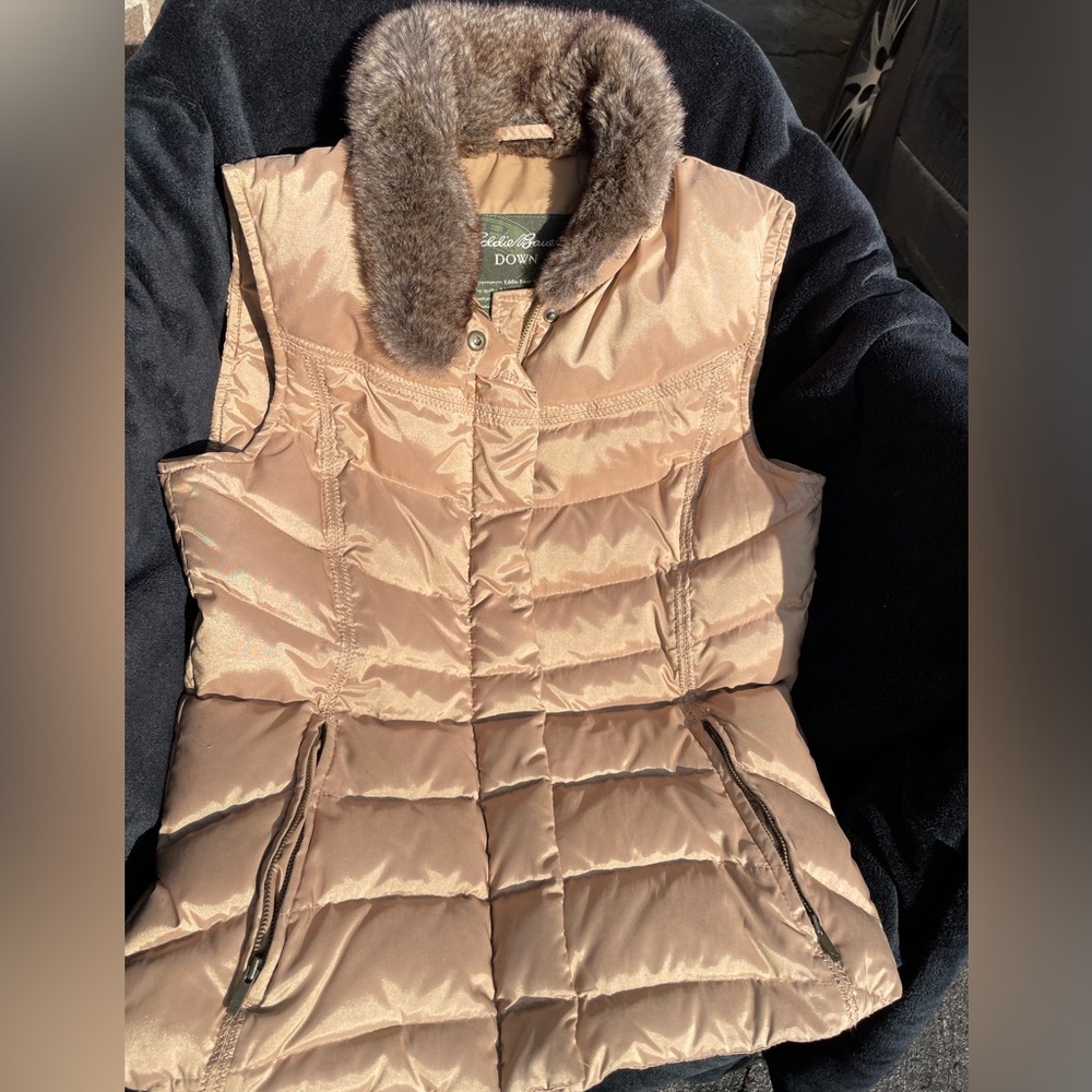 Eddie Bauer Ladies (XS) Goose Down Vest w/ Fur Collar Gold